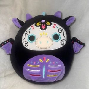 Limited edition Halloween dragon Squishmellow